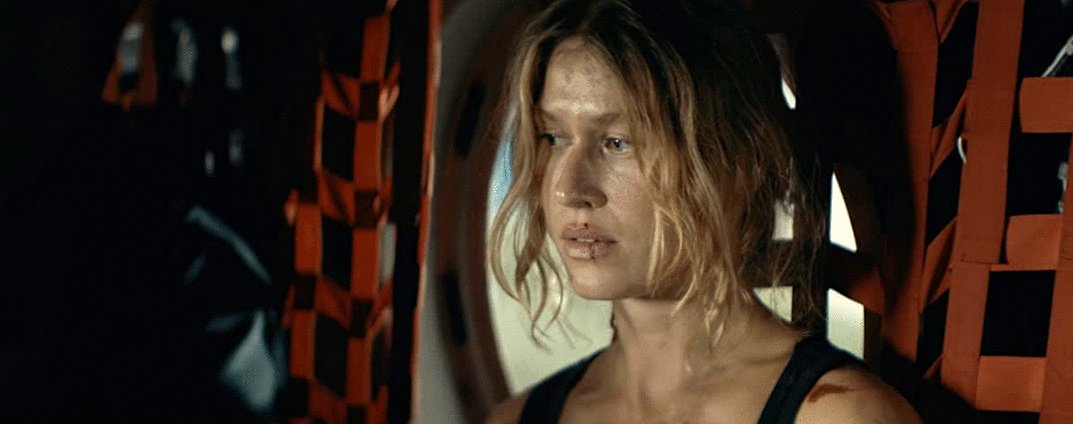 Photo from the movie Last Man Down