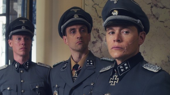 Photo du film Walking with the Enemy