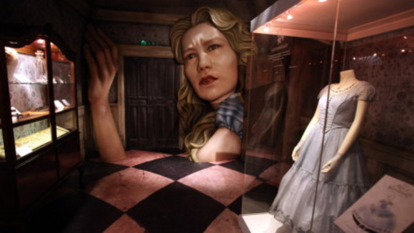 Photo from the movie Alice in Wonderland