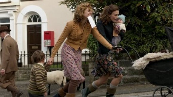 Photo from the movie The Edge of Love