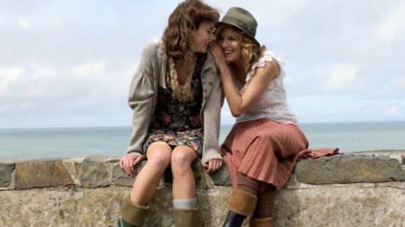 Photo from the movie The Edge of Love