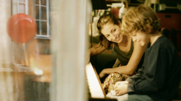 Photo from the movie Flight of the Red Balloon