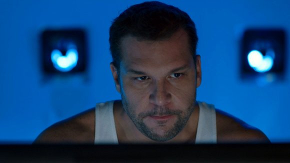 Photo from the movie 400 Days