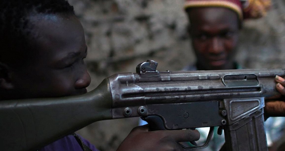 Photo from the movie Between the Rains