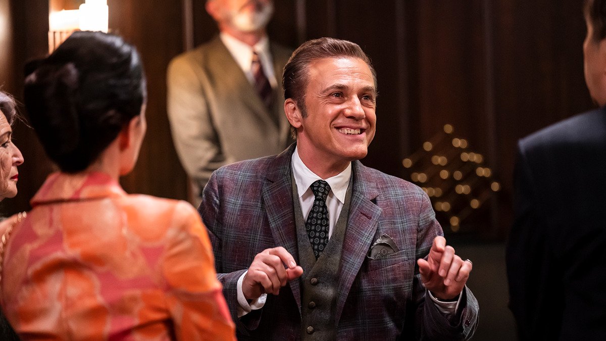 Photo from the movie The Portable Door