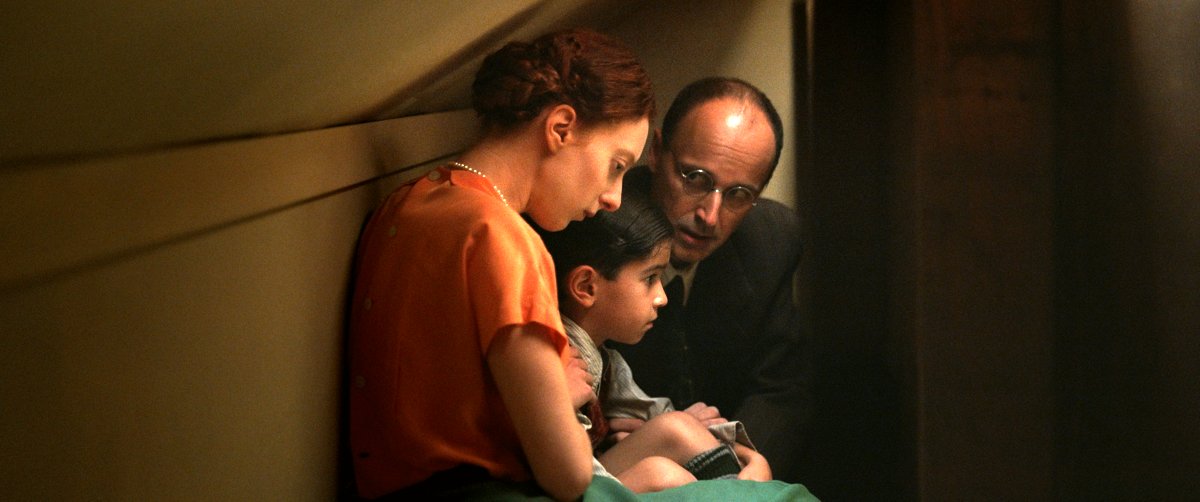 Photo from the movie The Way to Happiness