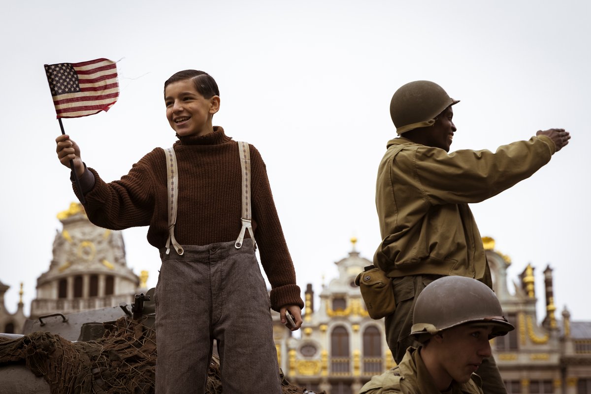 Photo from the movie The Way to Happiness