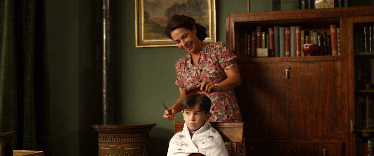 Photo from the movie The Way to Happiness