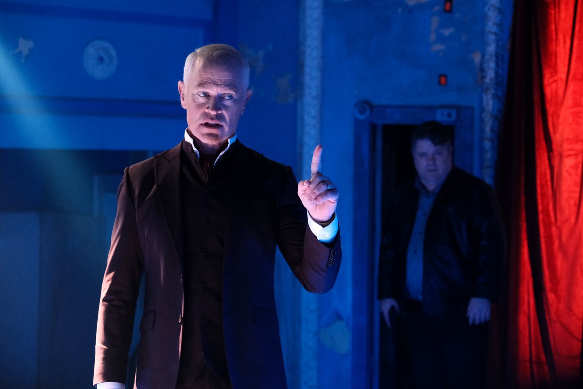 Photo from the movie The Shift