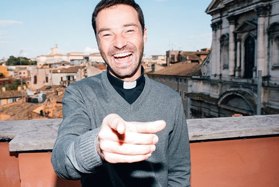 Photo from the movie The Holy Game