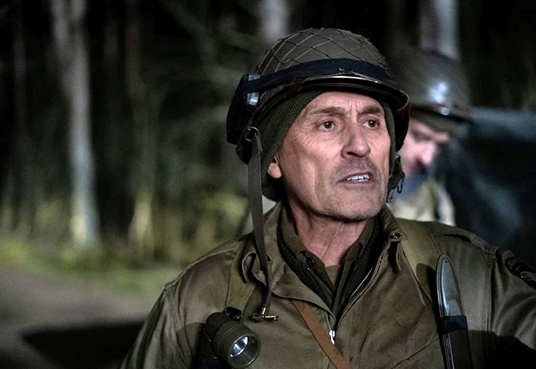 Photo from the movie WarHunt