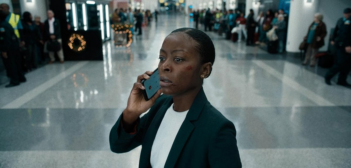 Photo from the movie Carry-On