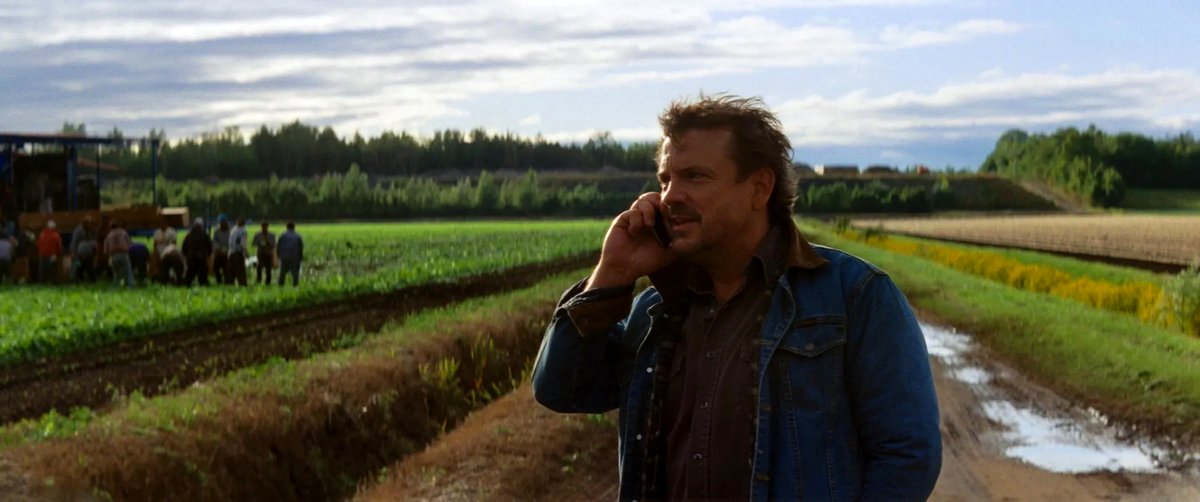 Photo from the movie Les oiseaux ivres