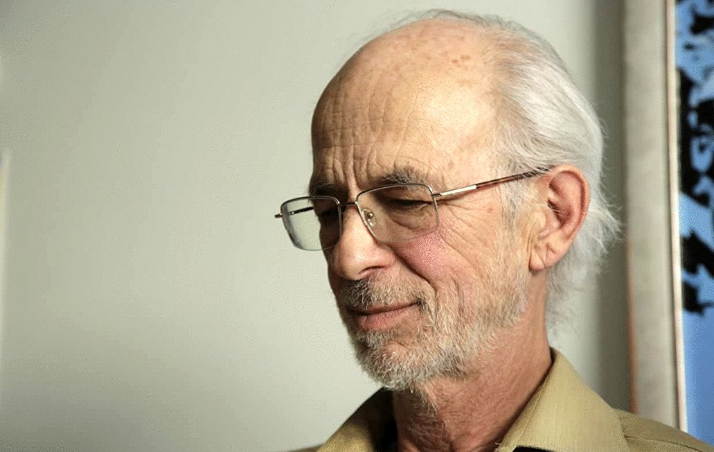 Photo from the movie The Act of Beauty