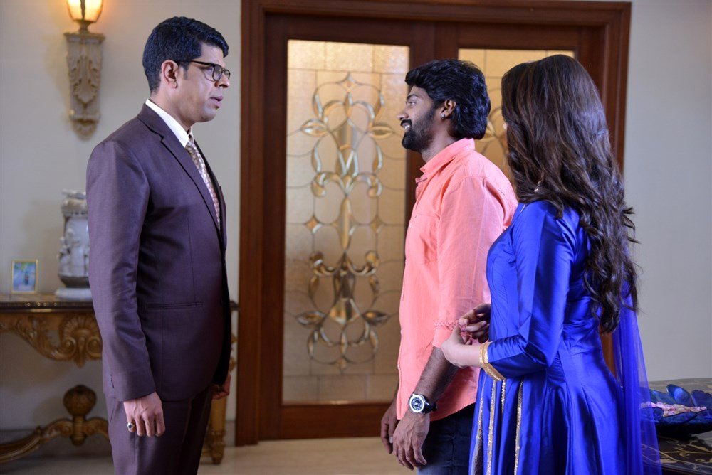 Photo du film Meelo Evaru Koteeswarudu