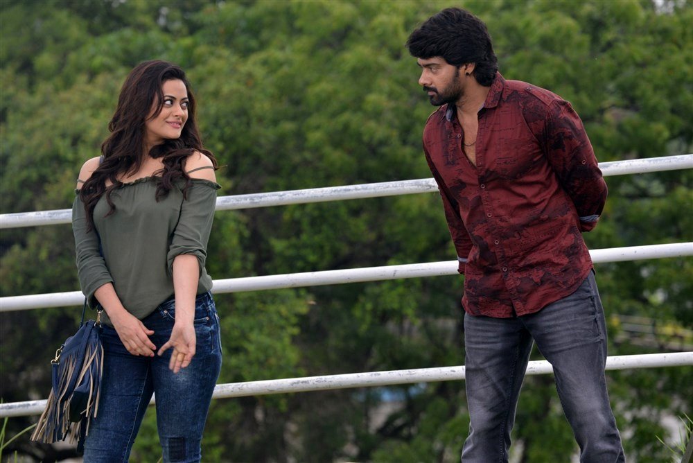 Photo du film Meelo Evaru Koteeswarudu