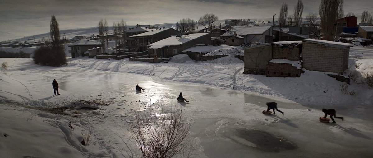 Photo from the movie About Dry Grasses