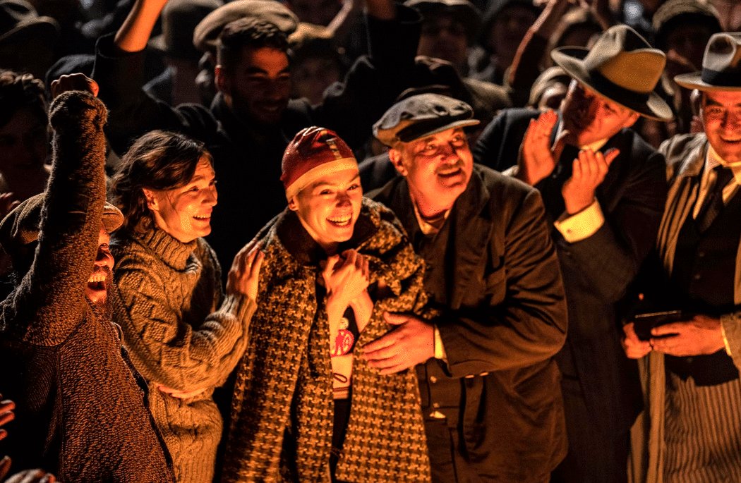 Photo from the movie Young Woman and the Sea