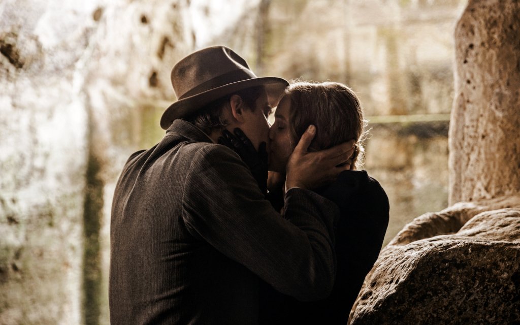 Photo from the movie Martin Eden [2019]
