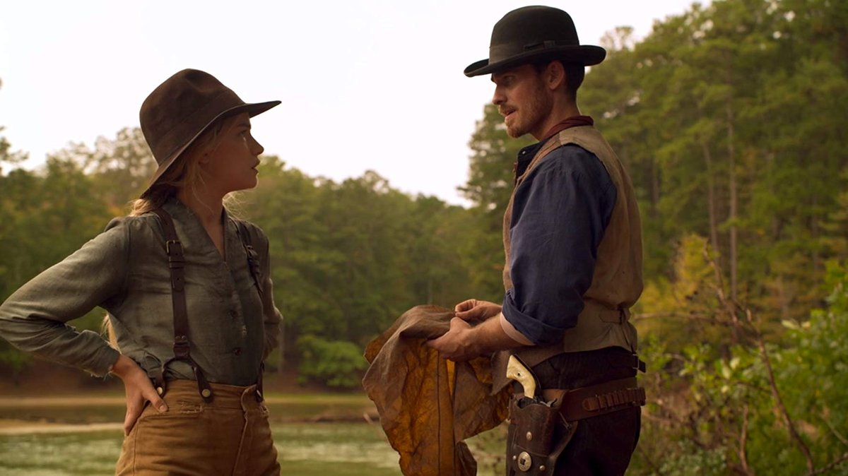 Photo from the movie Dolly Parton's Heartstrings