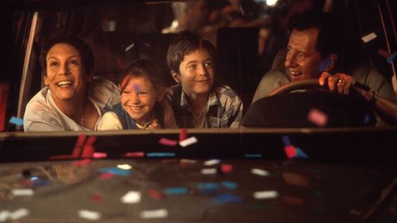 Photo from the movie The Tailor of Panama