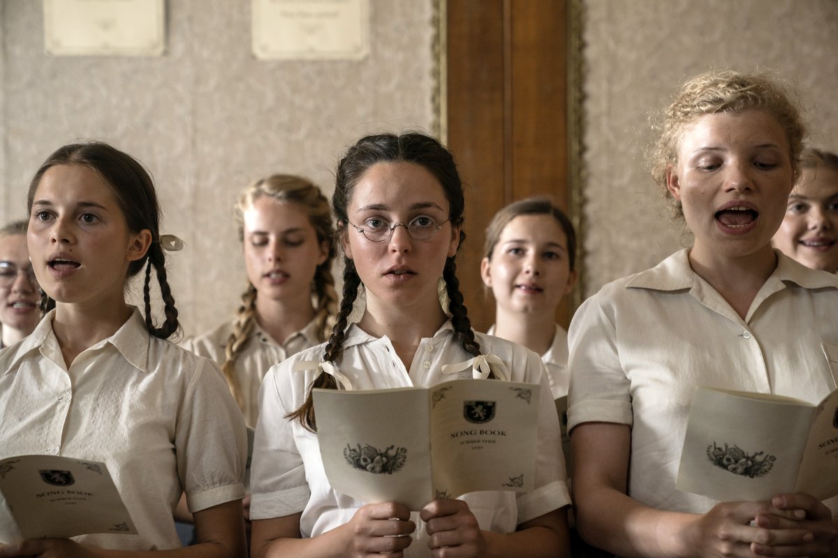 Photo from the movie Six Minutes to Midnight