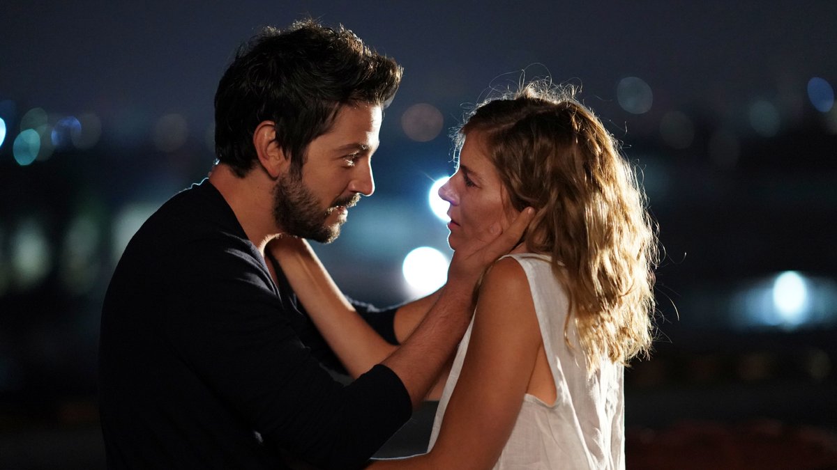 Photo from the movie Wander Darkly