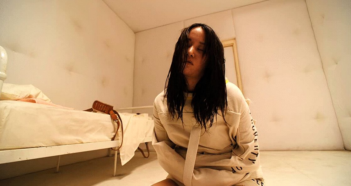 Photo from the movie Mona Lisa and the Blood Moon