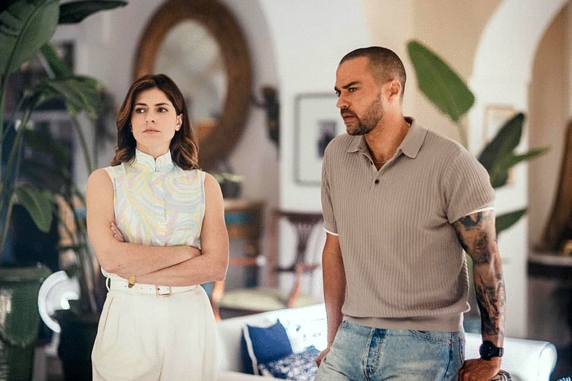 Photo from the movie Hotel Costiera