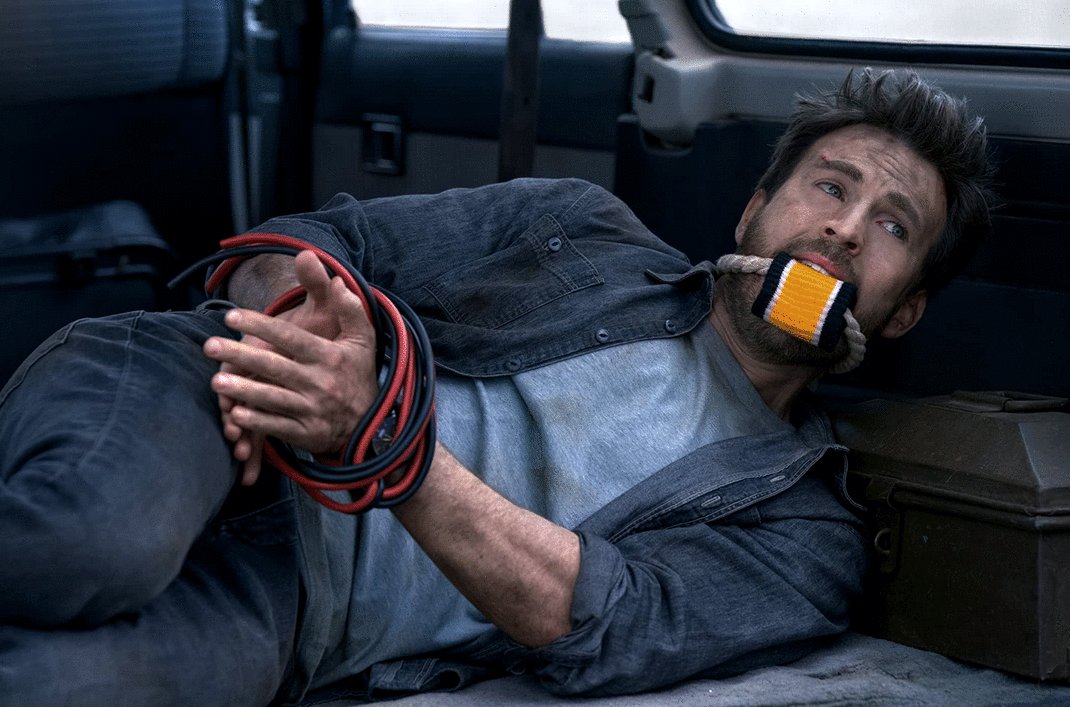 Photo from the movie Ghosted