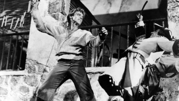 Photo from the movie The Crimson Pirate