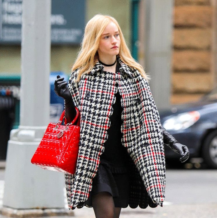 Photo from the movie Inventing Anna