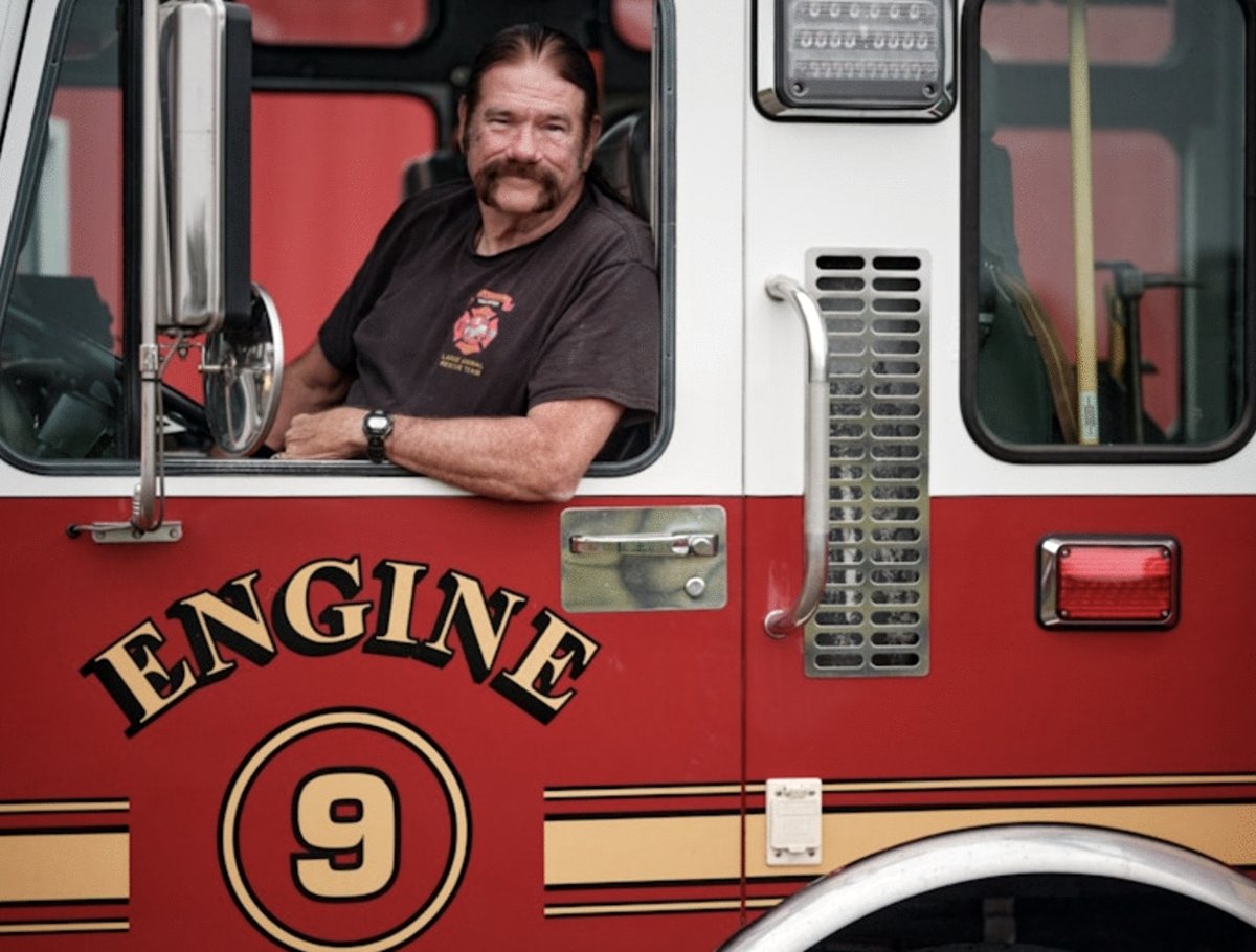 Photo from the movie Odd Hours, No Pay, Cool Hat