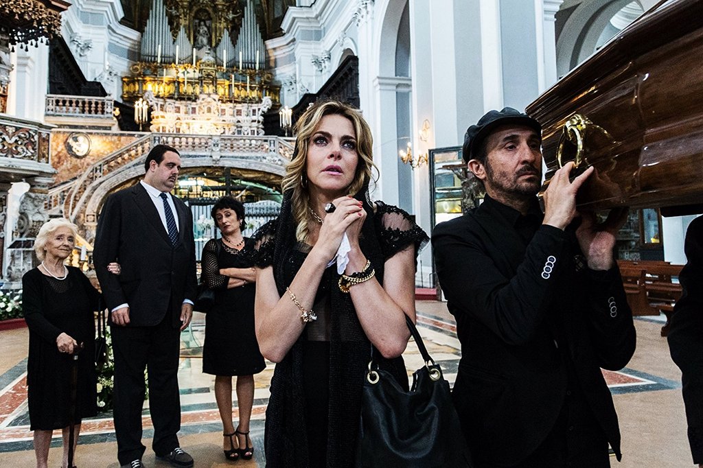 Photo from the movie Love and Bullets