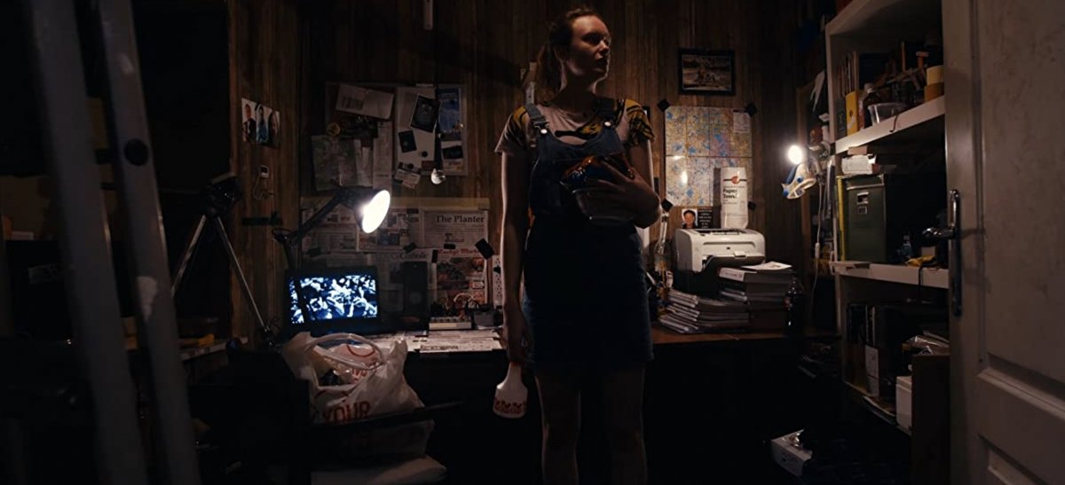 Photo from the movie Masking Threshold [2021]