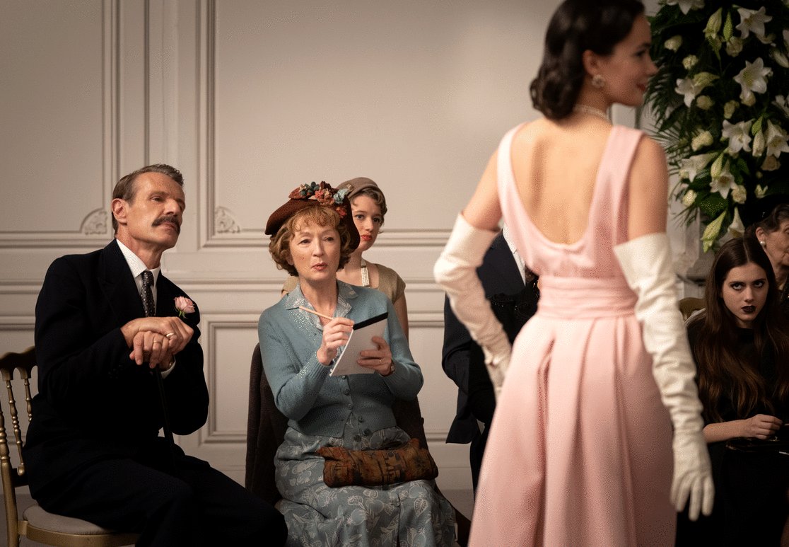 Photo from the movie Mrs. Harris Goes to Paris