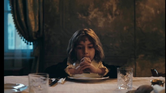 Photo du film The Childhood of a Leader