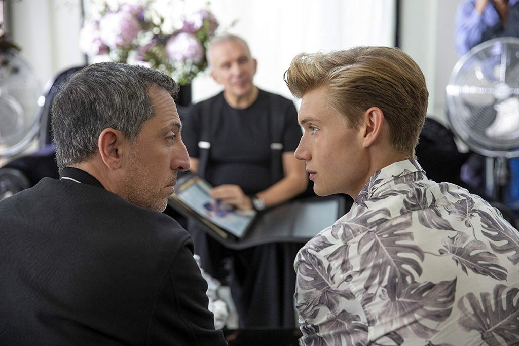 Photo from the movie Huge in France