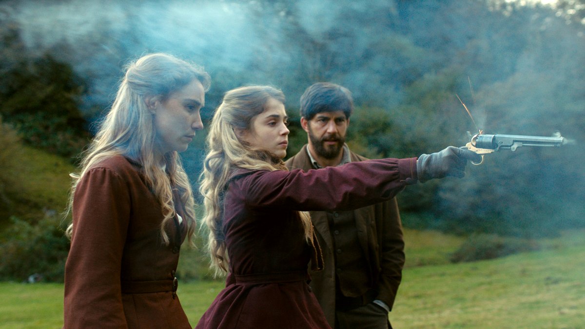 Photo from the movie L'État sauvage