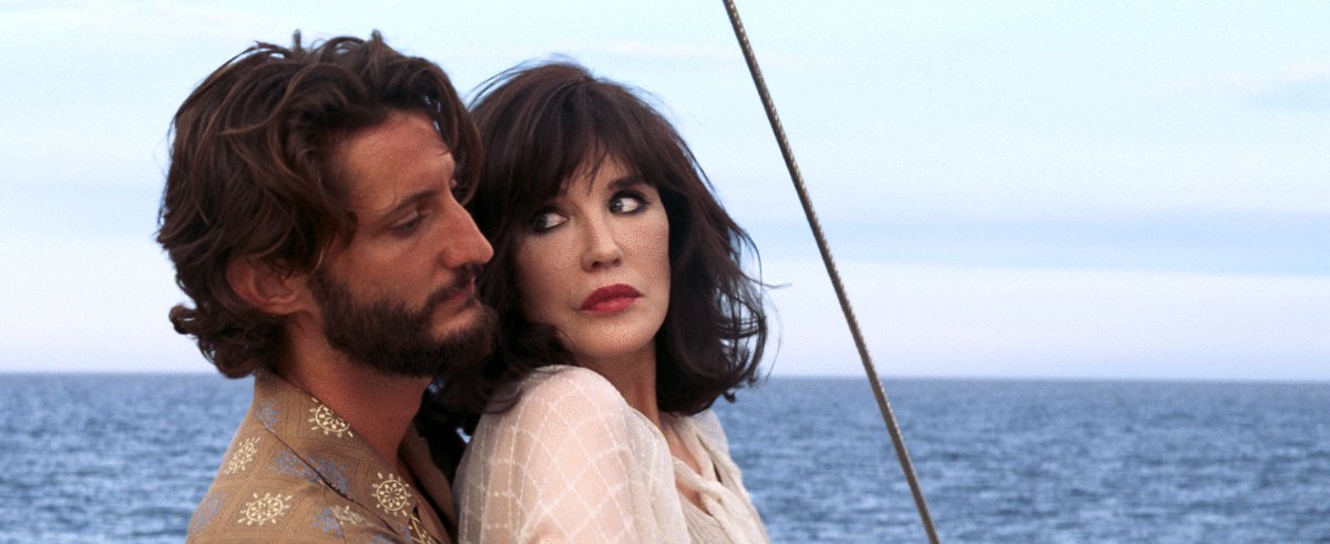 Photo from the movie Mascarade