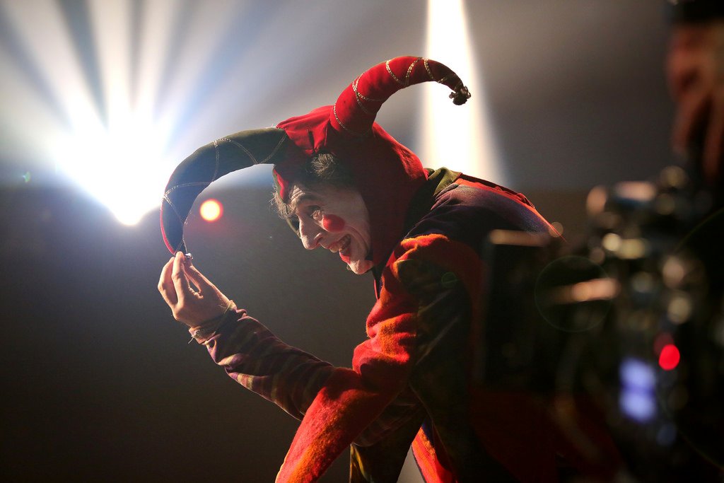 Photo du film No Pay, Nudity