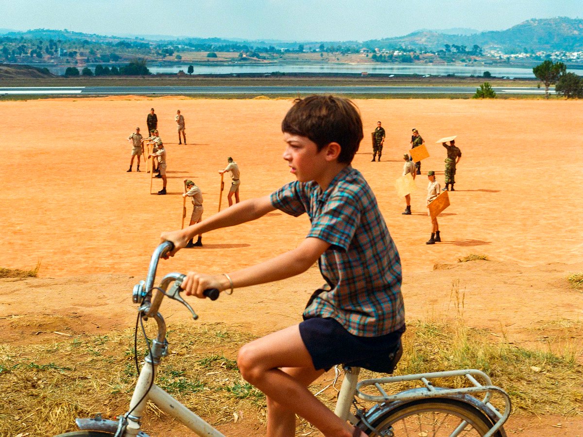 Photo du film L'île rouge