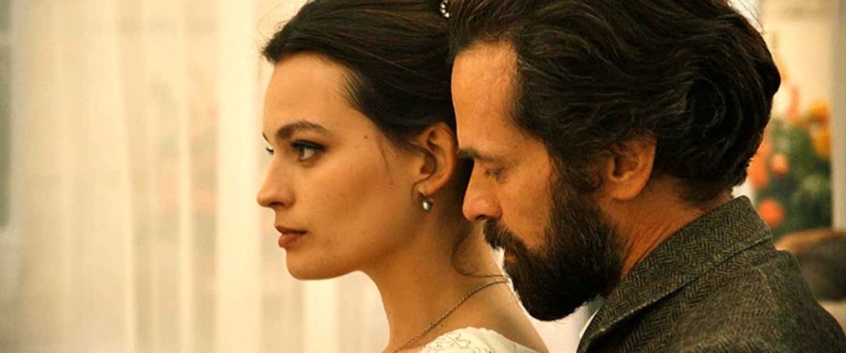 Photo from the movie Eiffel in Love