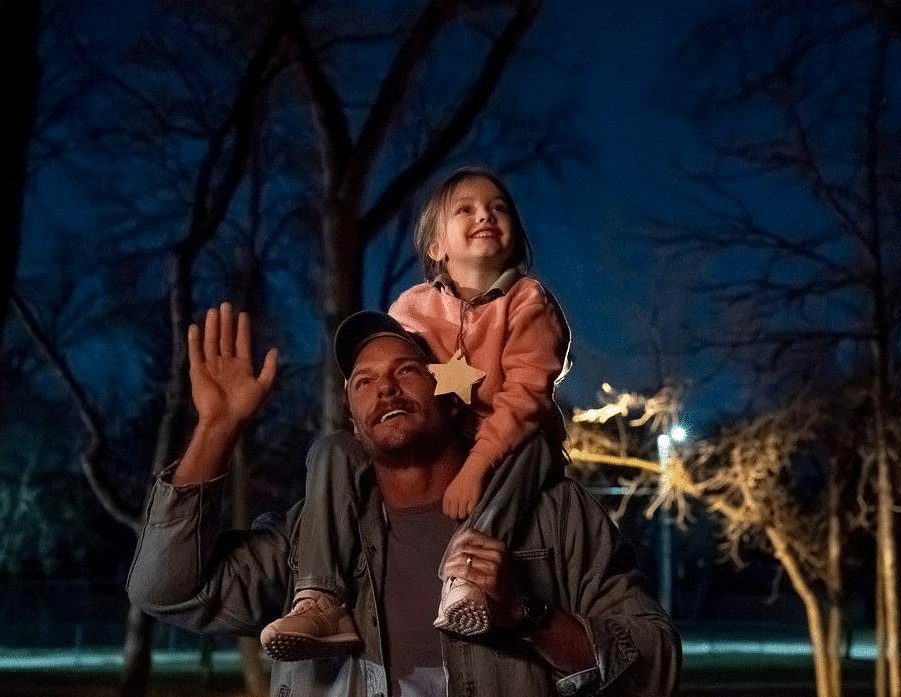 Photo from the movie Ordinary Angels