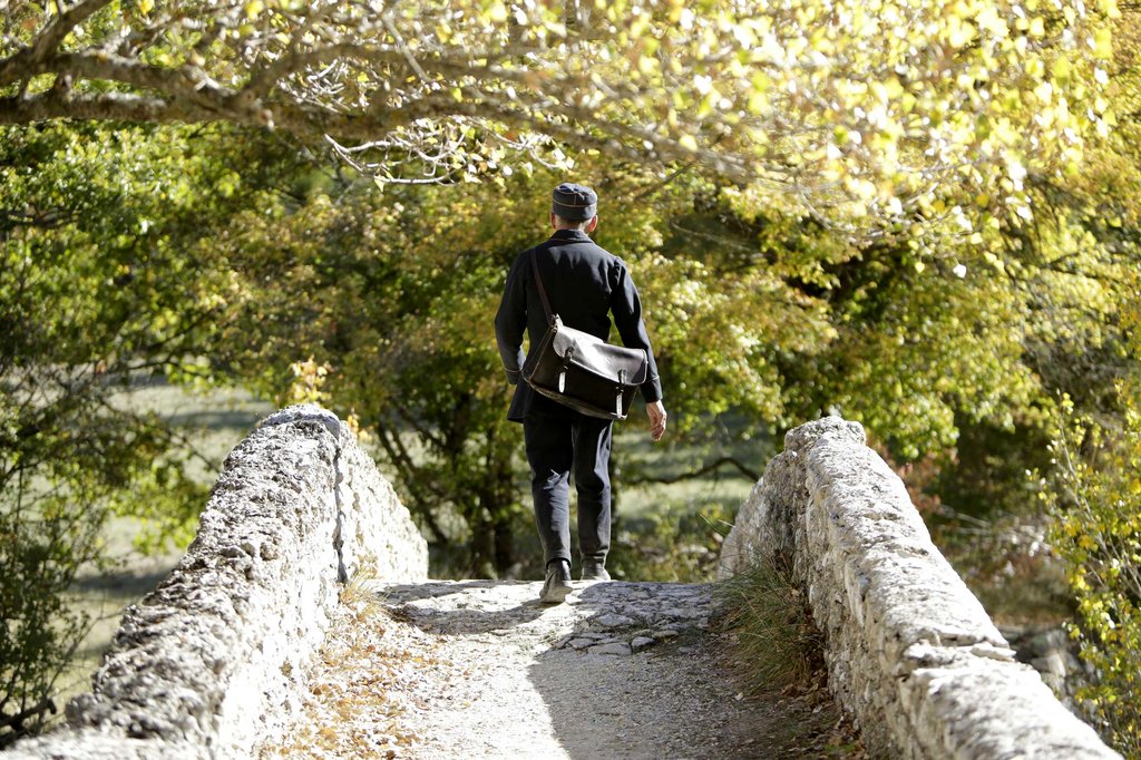 Photo from the movie The Ideal Palace