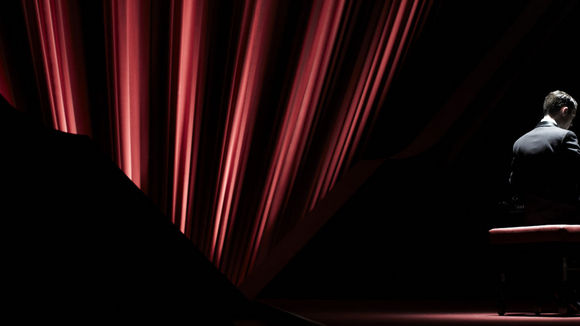 Photo from the movie Grand Piano