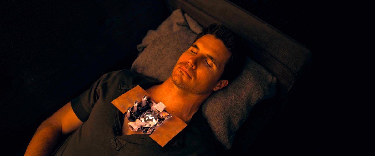 Photo from the movie Simulant