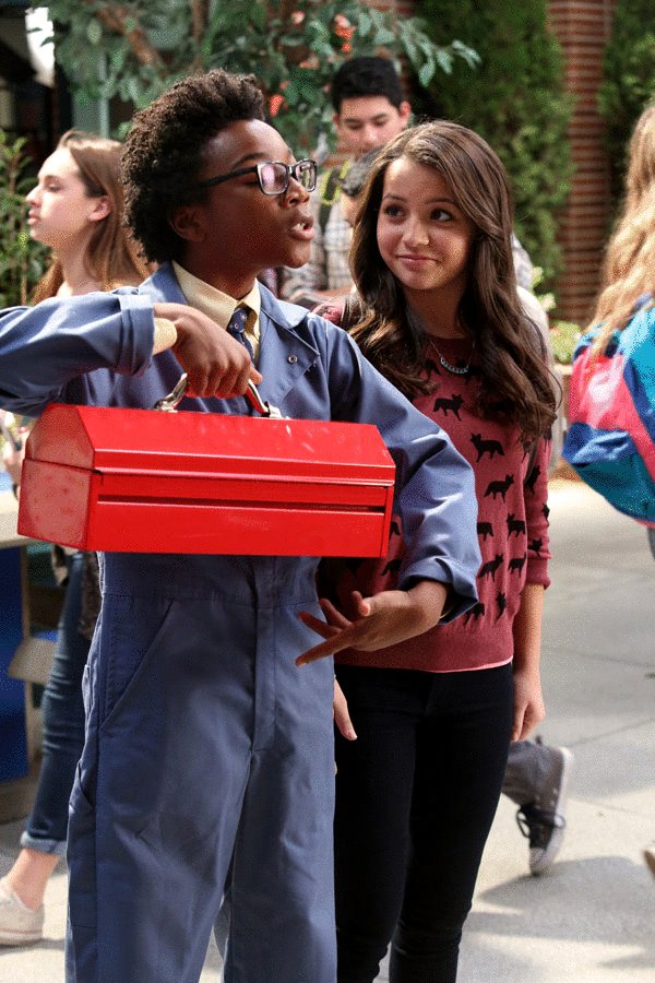 Photo from the movie 100 Things to Do Before High School