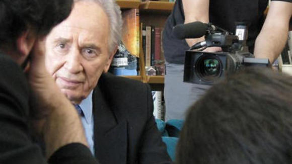 Photo from the movie Persona Non Grata