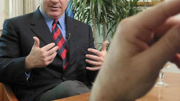 Photo from the movie Persona Non Grata